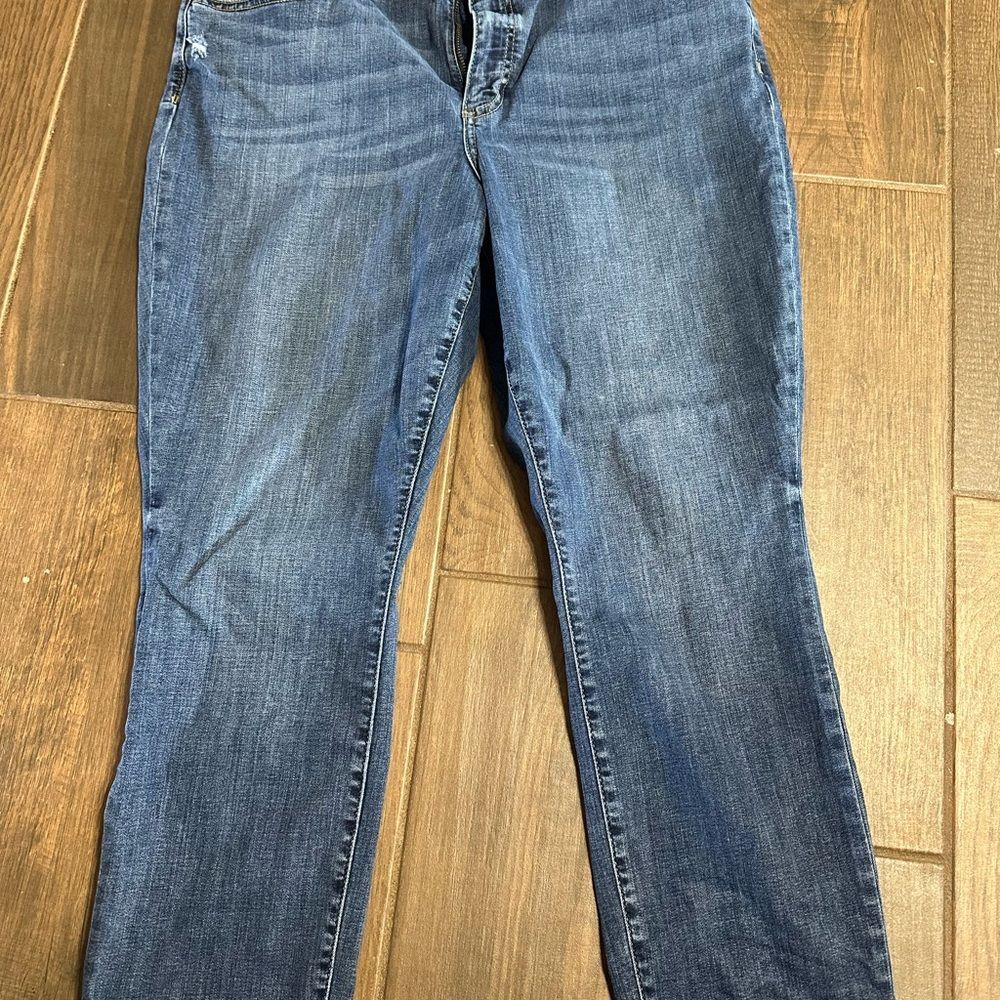Stylish Blue Straight Leg Women's Jeans
